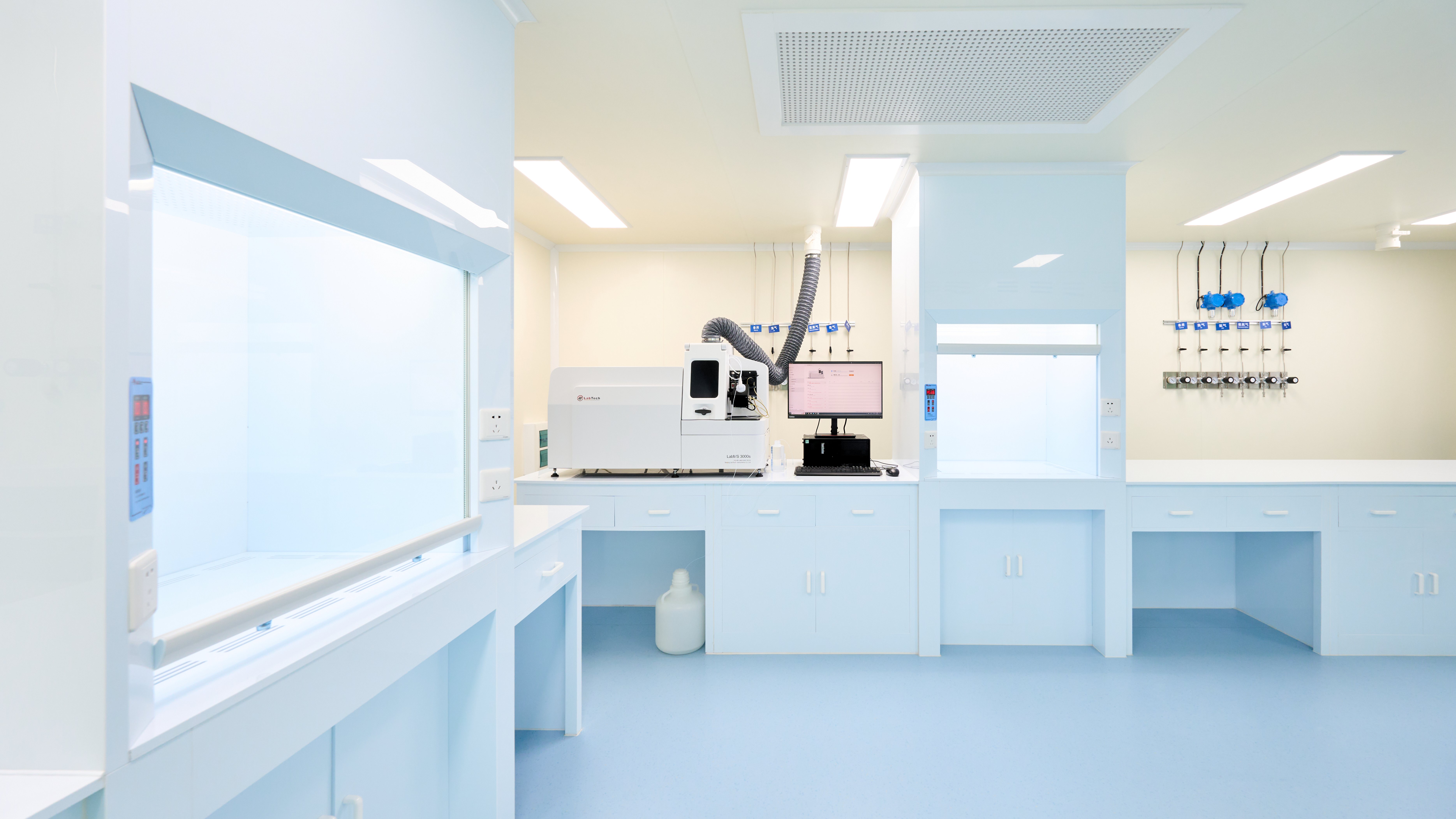 LabTech Ultra-Clean Labs 12 LabTech Ultra-Clean Labs - Image 12